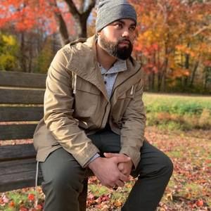 Meet your Posher, Carlos